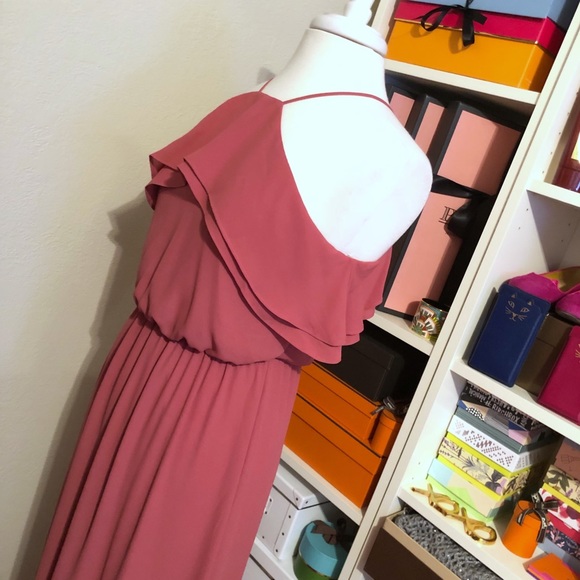 Romantic Date Night Dress with Ruffles - Picture 4 of 7